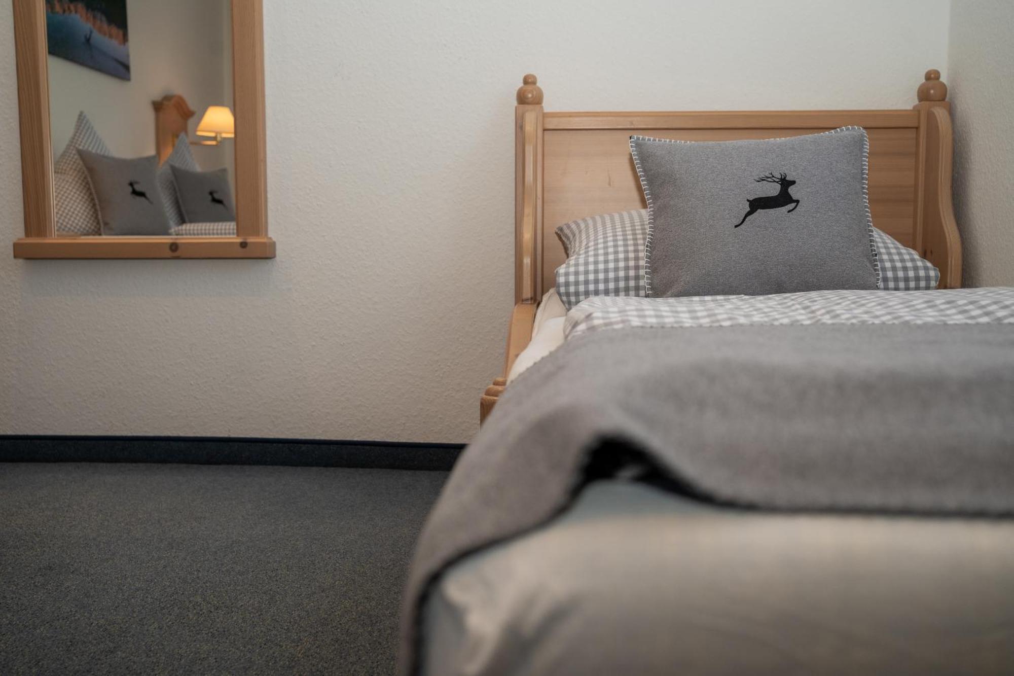 Hotel Gasthof Alter Wirt Farchant Eksteriør bilde