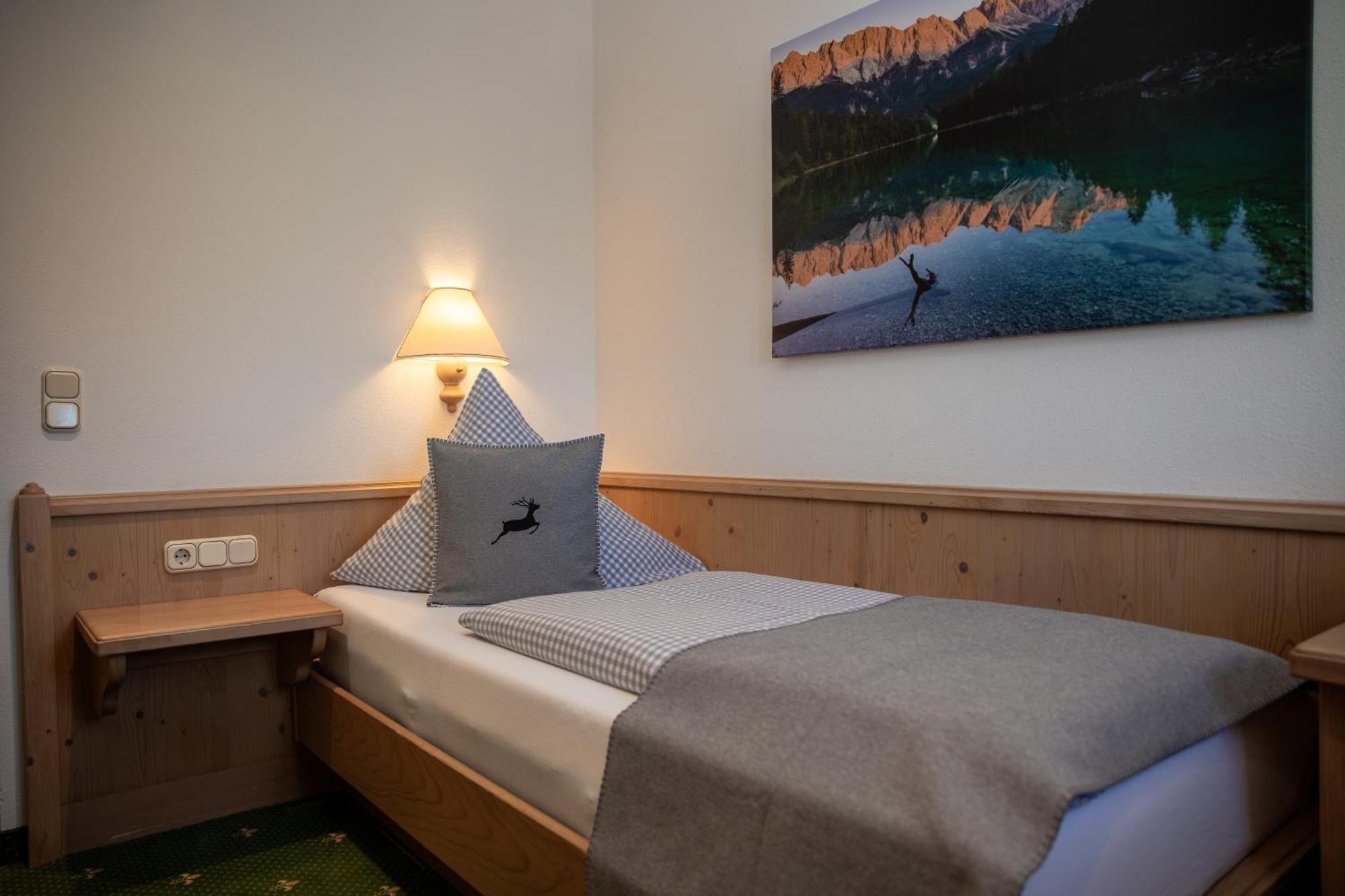 Hotel Gasthof Alter Wirt Farchant Eksteriør bilde